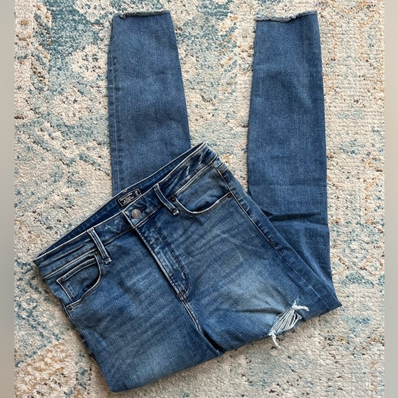 [Abercrombie & Fitch] Simone Distressed High Rise Skinny Jeans- Size 28/6 - Picture 2 of 8